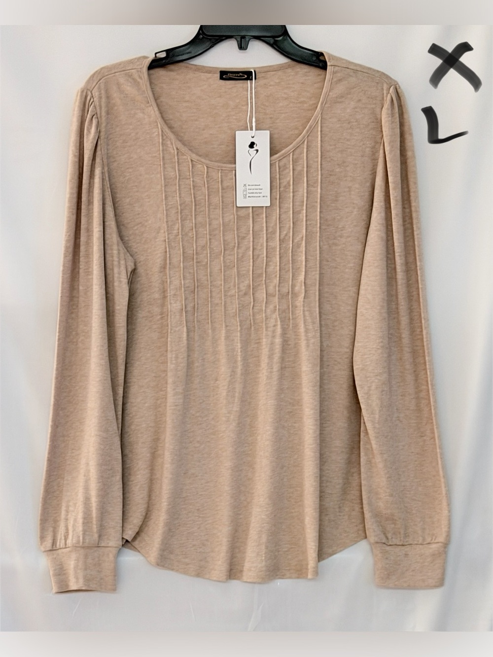Women's Pintuck Long-Sleeve Tee in Taupe